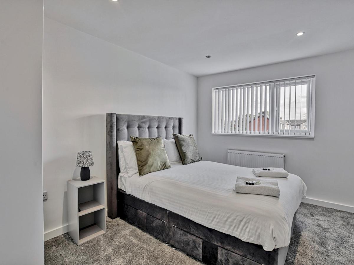Pass The Keys Modern 3 Bed House Near Etihad Stadium Holiday home