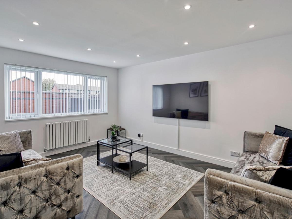 Pass The Keys Modern 3 Bed House Near Etihad Stadium *