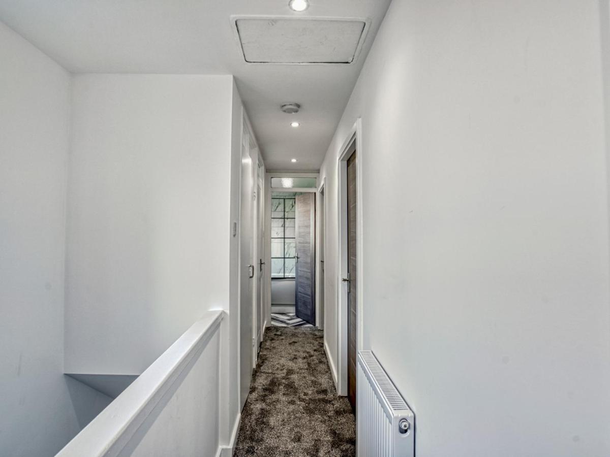 Holiday home Pass The Keys Modern 3 Bed House Near Etihad Stadium *